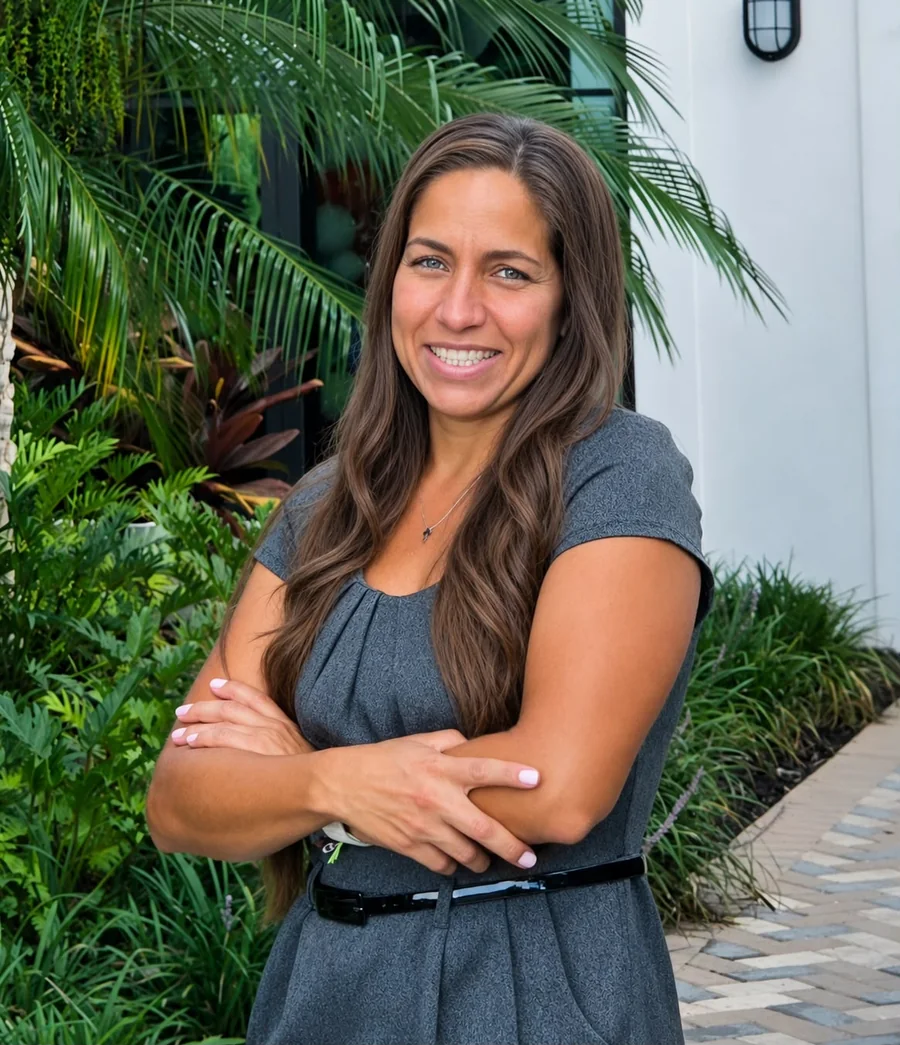 Magaly Moreno, REALTOR with Premiere Plus Realty in Naples, Florida